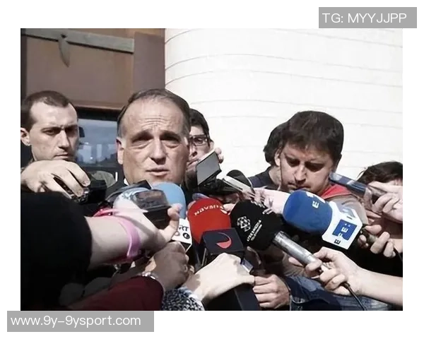 主持人表达对亚马尔生活方式的理解与共鸣分享年轻时的相似经历 主持人表达对亚马尔生活方式的理解与共鸣分享年轻时的相似经历