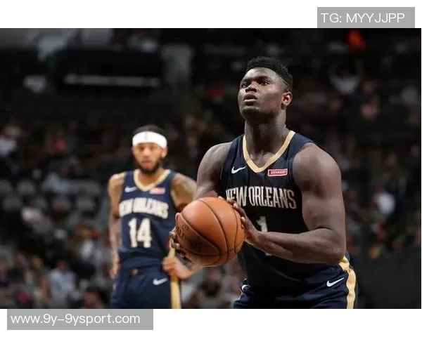 西蒙斯自信表达与拓荒双枪同场竞技的潜力并分享学习经历 西蒙斯自信表达与拓荒双枪同场竞技的潜力并分享学习经历