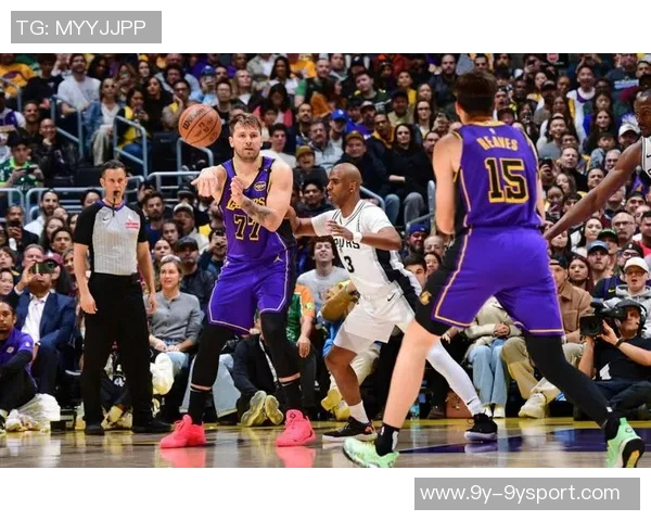 湖人防守漏洞百出东契奇背锅已久非摆烂球队中的最差者 湖人防守漏洞百出东契奇背锅已久非摆烂球队中的最差者