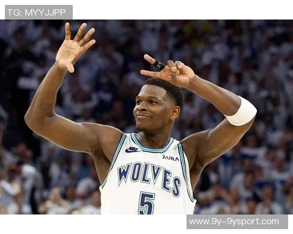 爱德华兹首节表现极端14分闪耀却伴随5次失误与1次技犯